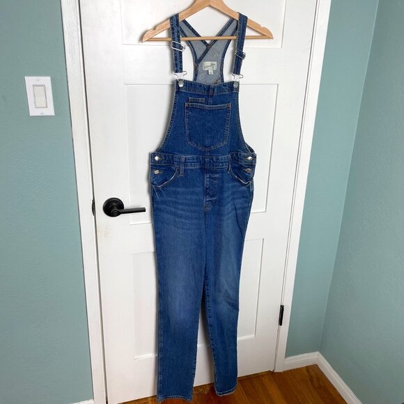 Universal Thread Pants - Universal Thread Women's Blue Denim Overalls size 6
